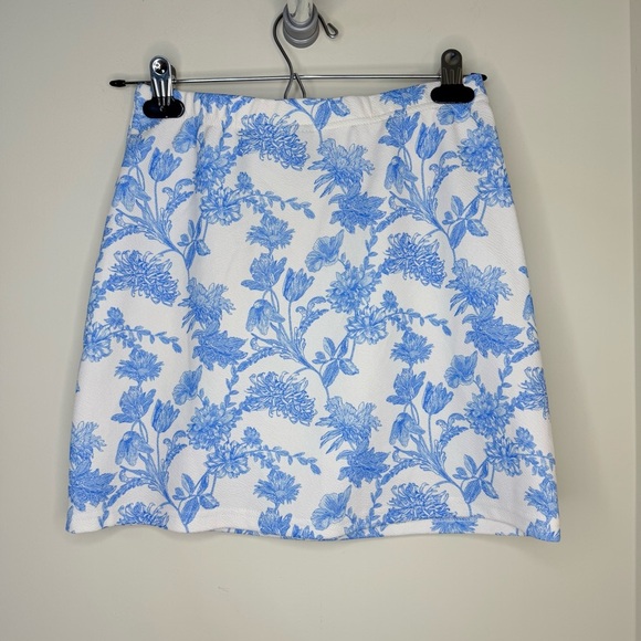 New Blue & White Floral Corset-Style Two-Piece Set – Size 6 Medium SHIEN Outfit - Picture 7 of 9